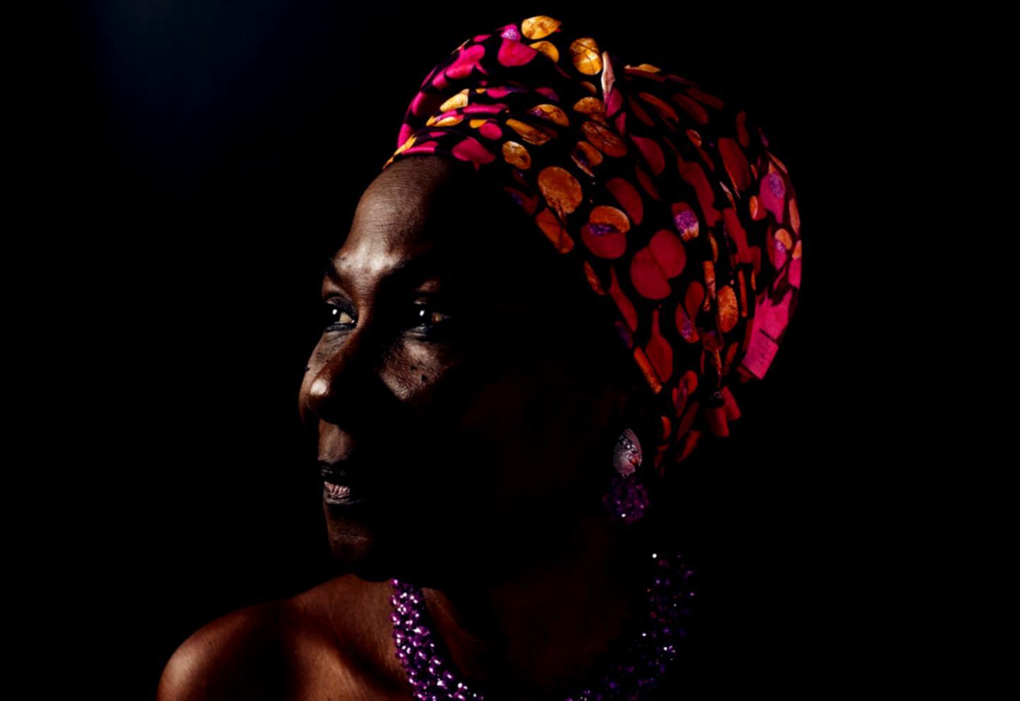 Sessione di makeup artistico durante il corso